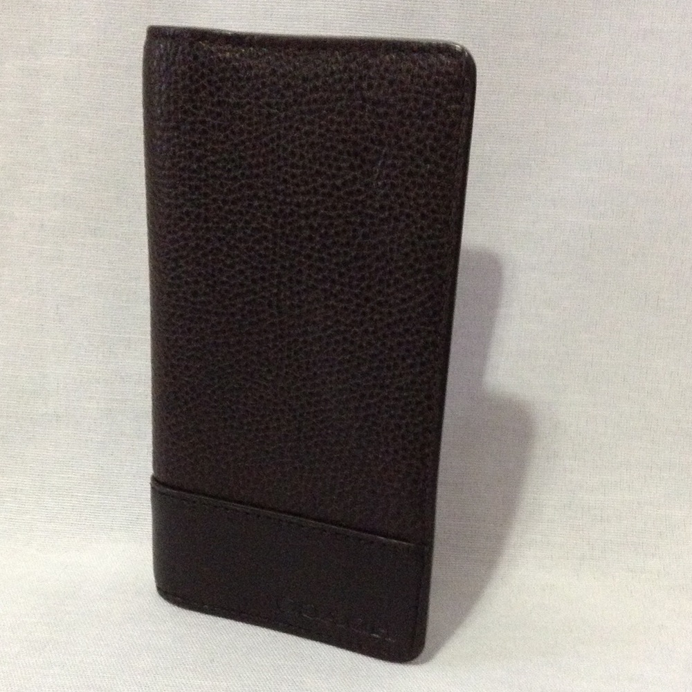 Preowned Coach leather iPhone wallet